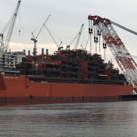 Eni Announces The Last Topside Module Lifting For The Coral Sul Flng