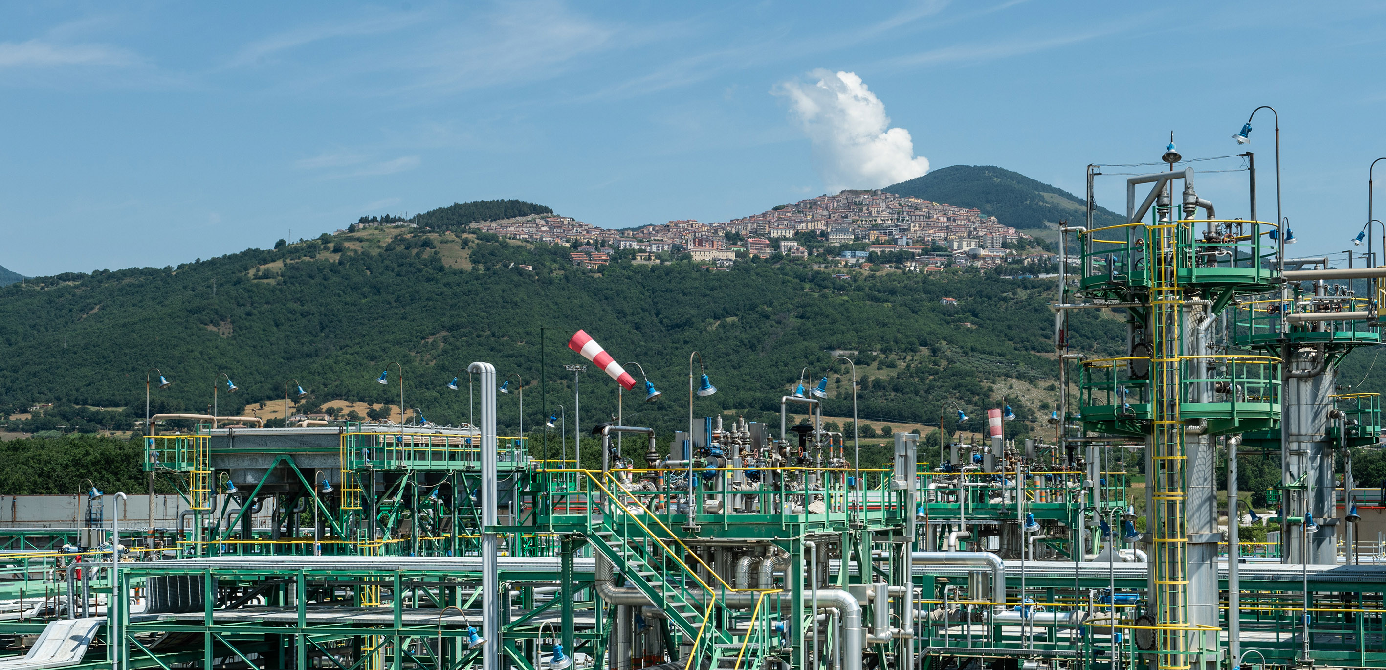 Il Centro Olio Val d’Agri di Viggiano è l’impianto cardine delle attività di Eni in Val d’Agri 